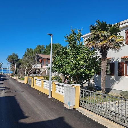 Apartman Car Vir Kültér fotó
